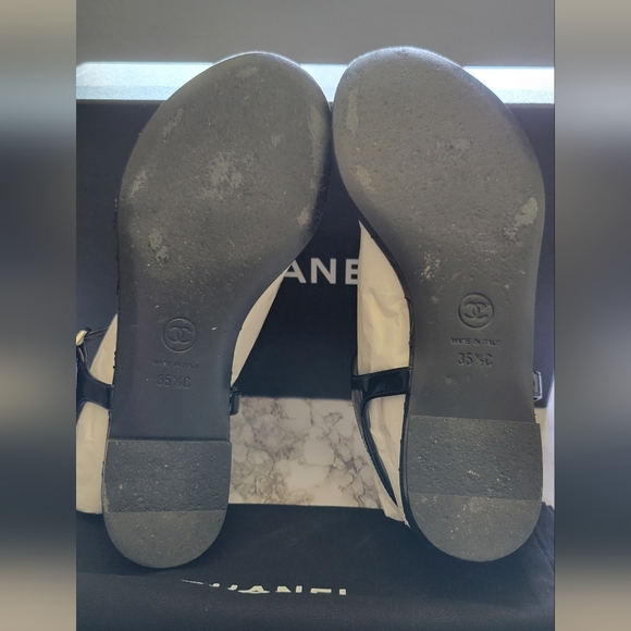 Authentic Chanel thong sandals - Picture 5 of 5